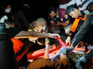 Polisi Periksa Penemuan Jenazah Tersangkut Jaring Ikan di Karanganyar