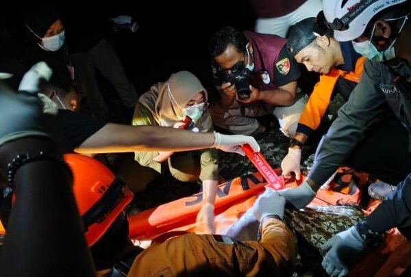 Polisi Periksa Penemuan Jenazah Tersangkut Jaring Ikan di Karanganyar