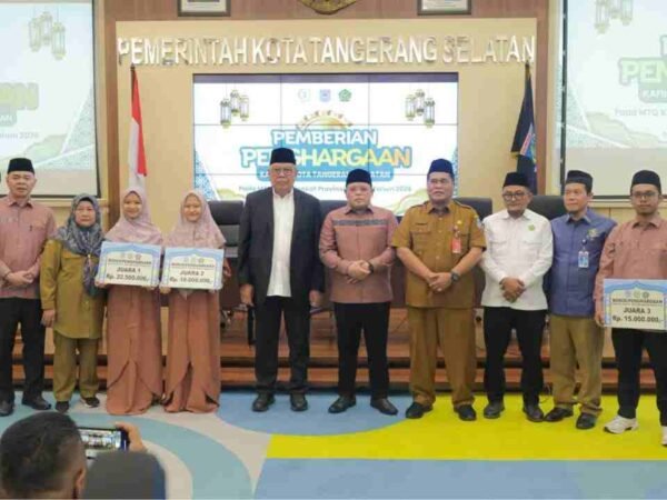 Pemkot Tangsel Beri Penghargaan kepada Kafilah Berprestasi di MTQ Banten 2026