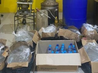 Ungkap Produksi Cap Tikus, Polresta Sorong Sita 166 Liter Miras