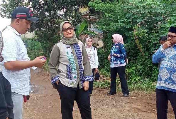 IWO Lampung Timur Dampingi Bupati Tinjau Jalan Rusak di Bandar Sribawono