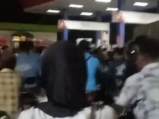 Kelangkaan BBM Lumpuhkan Aktivitas Warga Pangkalan Berandan, Antrian di SPBU Hingga Semalaman