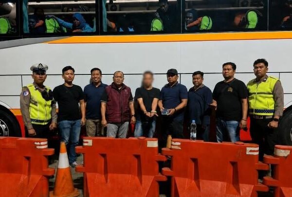 Sembunyikan Sabu dalam Botol Permen, Kondektur Bus Antarprovinsi Dibekuk Ditresnarkoba Polda Jateng