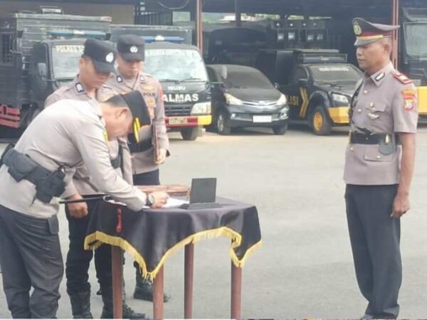 Perkuat Kinerja dan Pelayanan: Kapolresta Sorong Pimpin Sertijab Sejumlah Jabatan Strategis