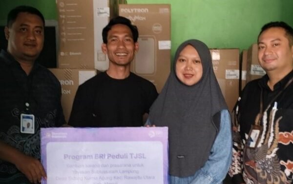 BRI Peduli Salurkan 41 Speaker Aktif ke Ponpes Subulussalam, Santri Sambut Penuh Kebahagiaan