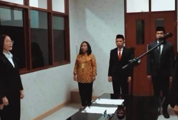 Kepala Kantah Tangsel Seto Apriyadi Lantik Dua PPAT Pengganti