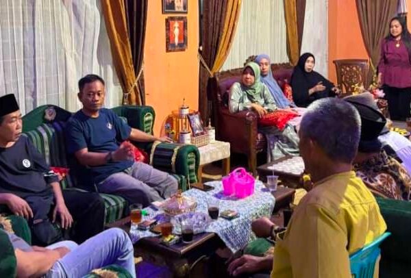 Pemilik Rumah TKP Baku Tembak Terima Silaturahmi Pihak Kelurga Almarhum P