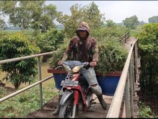Jembatan Lama Mulai Aus, Warga Braja Caka Harap Jembatan Baru Segera Dibangun