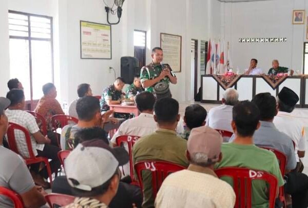 TNI Gencarkan Sosialisasi Karhutla di Desa Wilayah Penyangga Kawasan TNWK