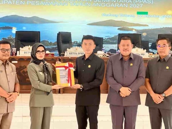 Rapat Paripurna KUA-PPAS 2027, Bupati Nanda Tekankan Anggaran Terarah dan Terukur