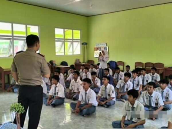 Jauhkan Generasi Muda dari Bahaya Narkoba, Polres Way Kanan Edukasi Pelajar SMAN 2 Blambangan Umpu